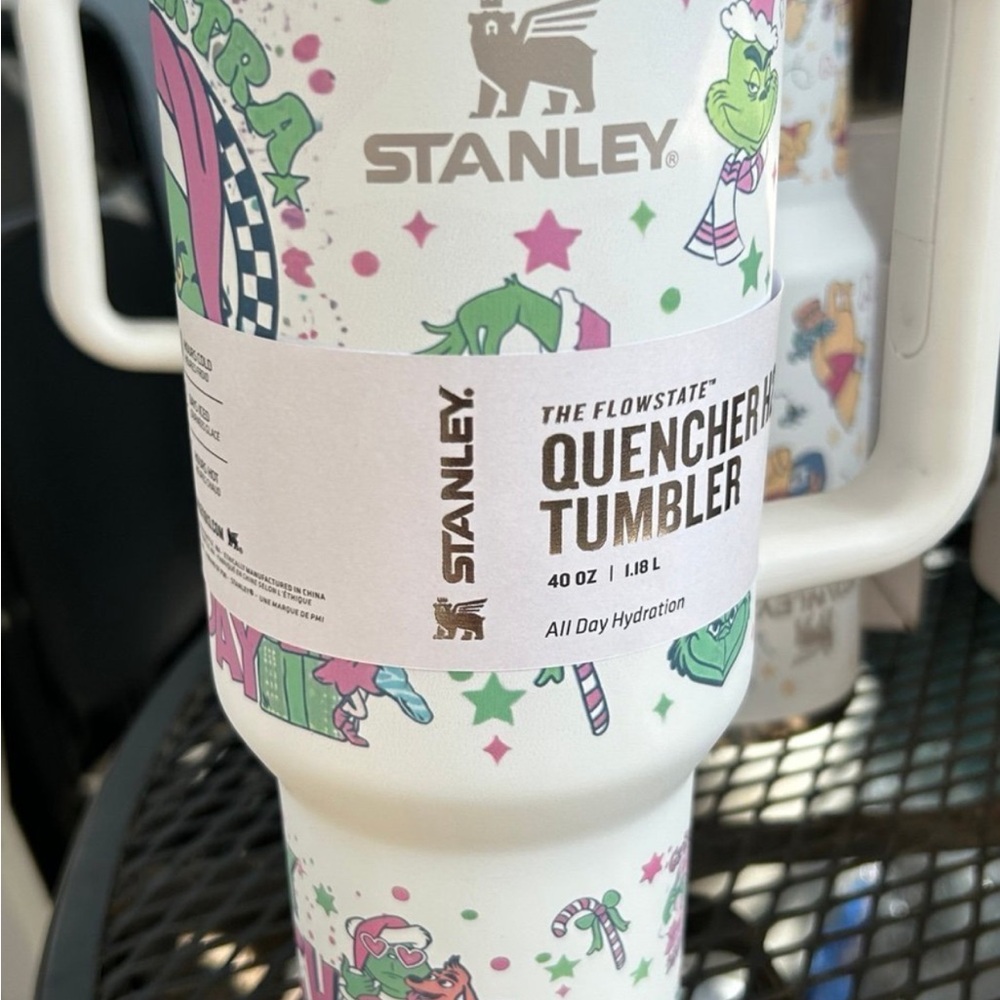 Stanley White Tumbler with grinch design 40oz